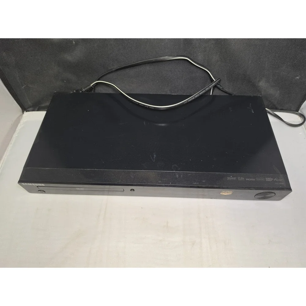 Samsung DVD-1080P8 HDMI DVD Player Full HD 1080p. No Remote.